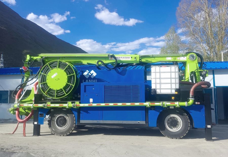 現(xiàn)代隧道施工的高效初期支護(hù)設(shè)備：混凝土濕噴機(jī)械手的優(yōu)勢(shì)與應(yīng)用(圖1)