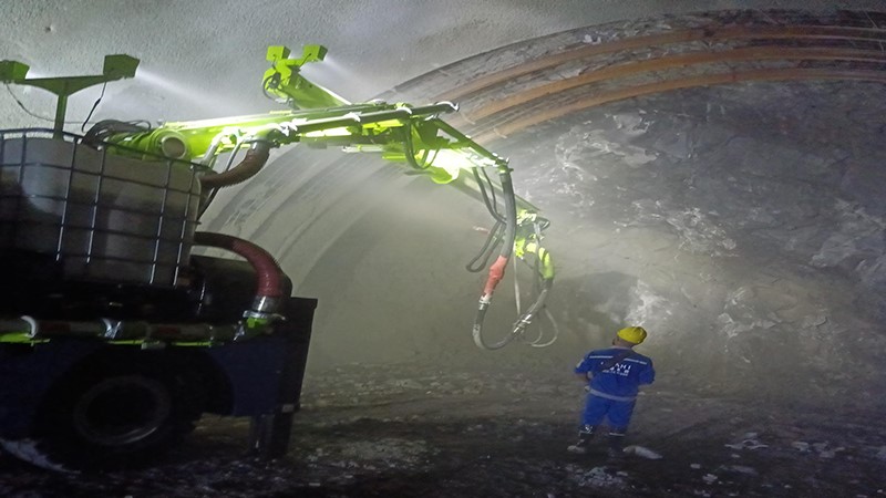 濕噴臺(tái)車使用前準(zhǔn)備的工作，以及使用過(guò)程所需注意的事項(xiàng)(圖1)