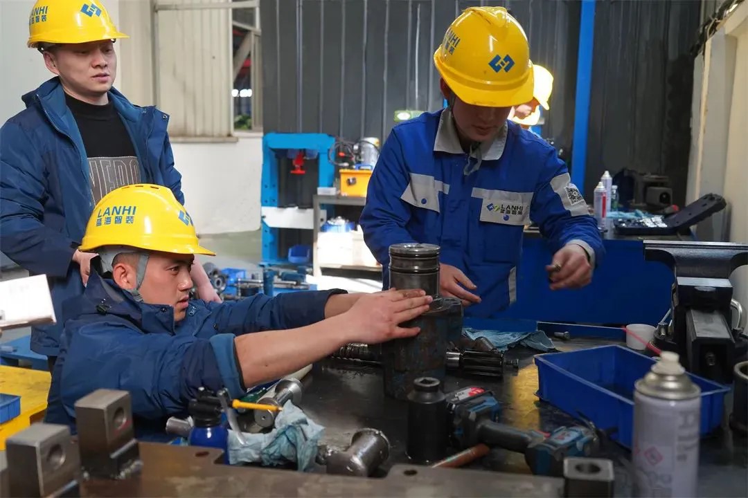 2025售后工程師鑿巖培訓(xùn)圓滿結(jié)束！(圖3)