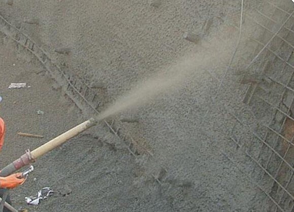 雨水會(huì)影響噴射混凝土嗎？為什么？(圖1)